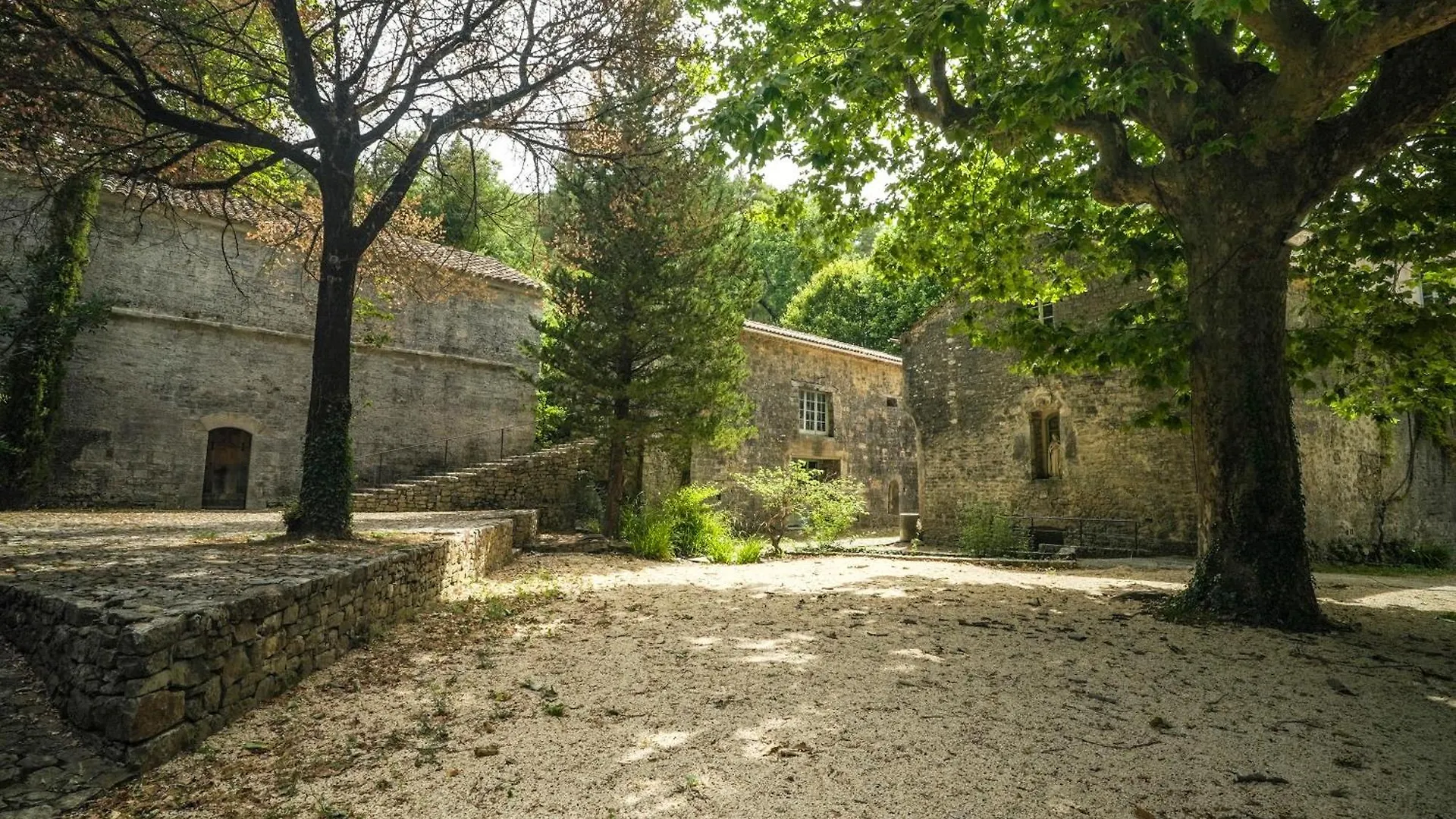 Montrieux Le Hameau Hotel Meounes-les-Montrieux